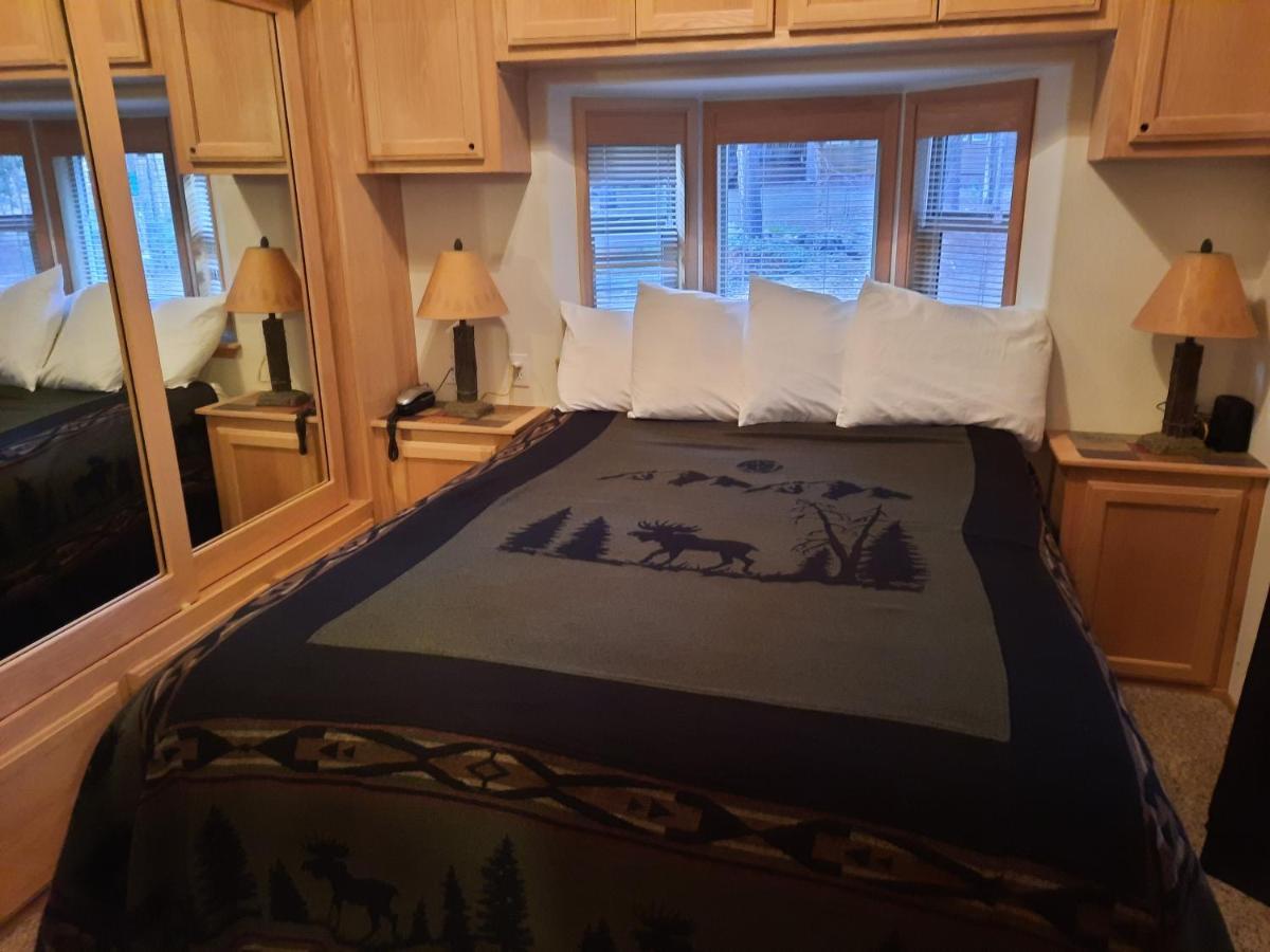 Willamette Pass Inn & Chalets Odell Lake Экстерьер фото
