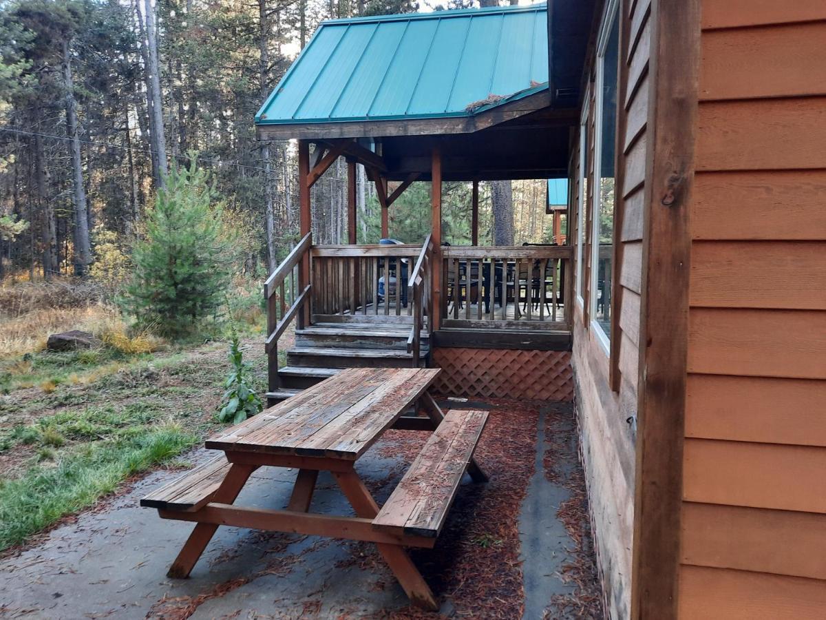 Willamette Pass Inn & Chalets Odell Lake Экстерьер фото