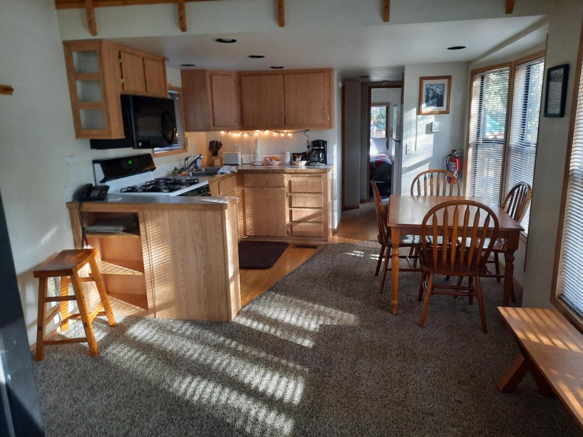 Willamette Pass Inn & Chalets Odell Lake Экстерьер фото